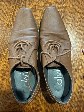 Calvin Klein Men's Tan Textured Derby Dress Shoes